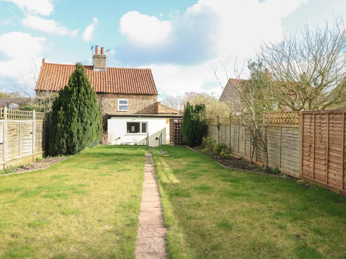 Rose Cottage Stoke Ferry Exterior photo